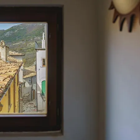 Ostello-albergo Dagli Elfi باريا