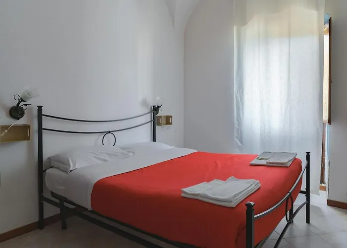 Ostello-albergo Dagli Elfi *