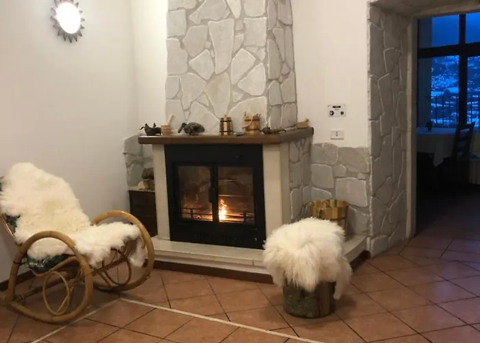 Hostel Ostello-albergo Dagli Elfi *